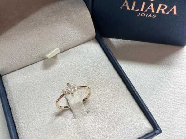 Ouro 10K é bom mesmo? Desvendamos os mitos e fatos sobre brincos, anéis e alianças mais acessíveis!