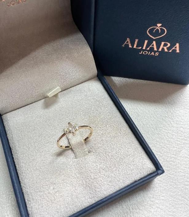 Ouro 10K é bom mesmo? Desvendamos os mitos e fatos sobre brincos, anéis e alianças mais acessíveis!