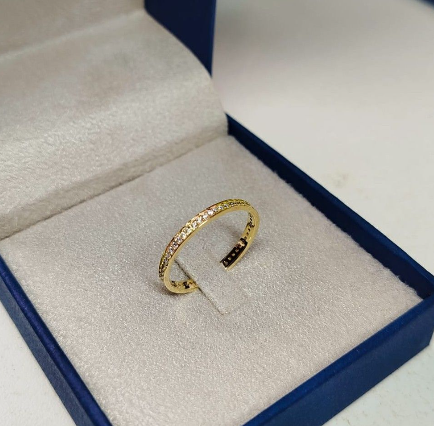 Meia Aliança de Brilhante: É Joia de Noivado, Casamento ou ‘Só’ um Presente?